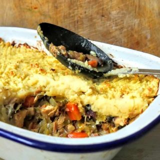 Slimming World Leftover Chicken Gammon Mushroom Pie (1 Syn the Lot)