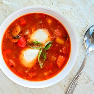 Slimming World Syn Free Veggie Pizza Soup (Vegetarian)
