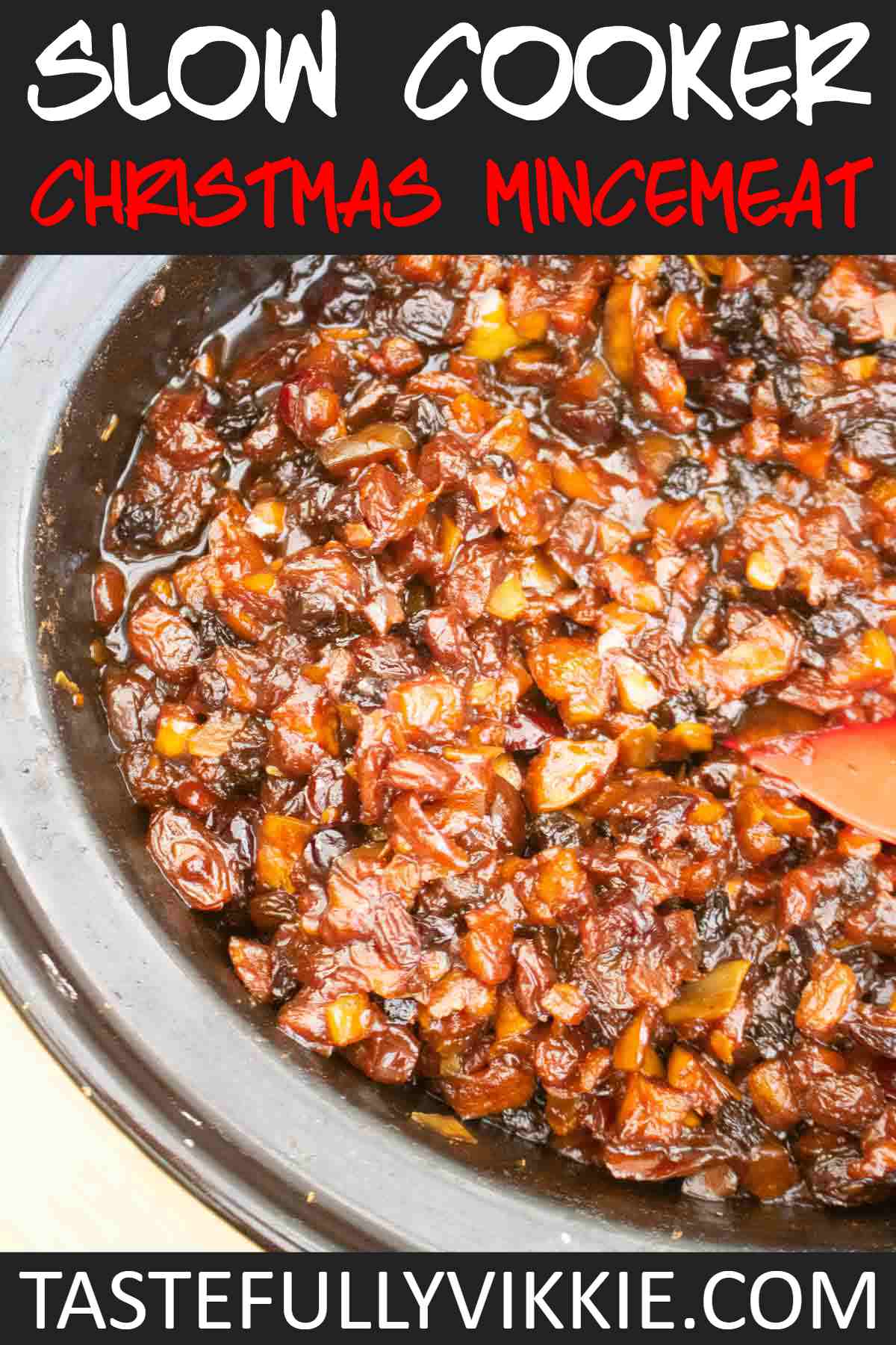 How to make easy slow cooker Christmas mincemeat