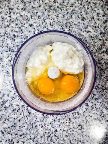 eggs and cottage cheese in a blender