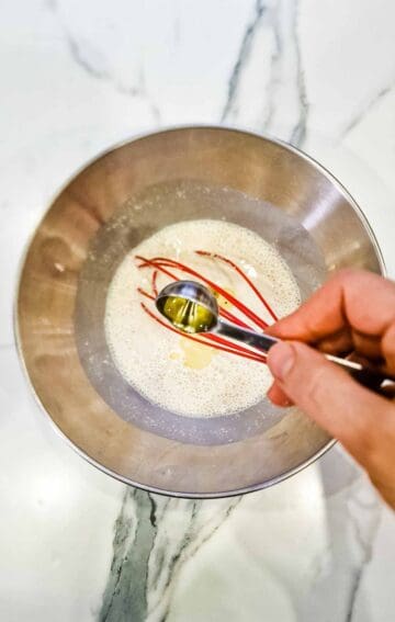 Adding a teaspoon of oil to pancake batter