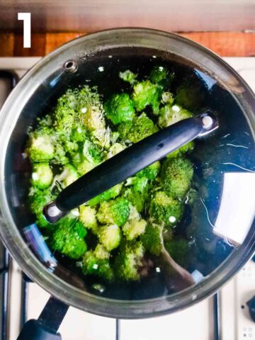 person boiling fresh broccoli for 4 minutes in a covered saucepan