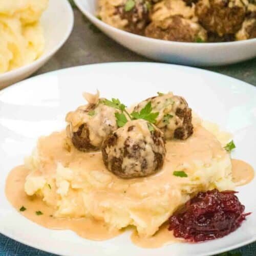 cropped-baked-meatballs-lihapullat-137.jpg